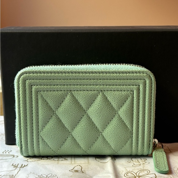 ⭐️🌟⭐️ CHANEL BOY ZIPPED COIN PURSE ⭐️🌟⭐️ NWT 🌟⭐️🌟 - Picture 6 of 16